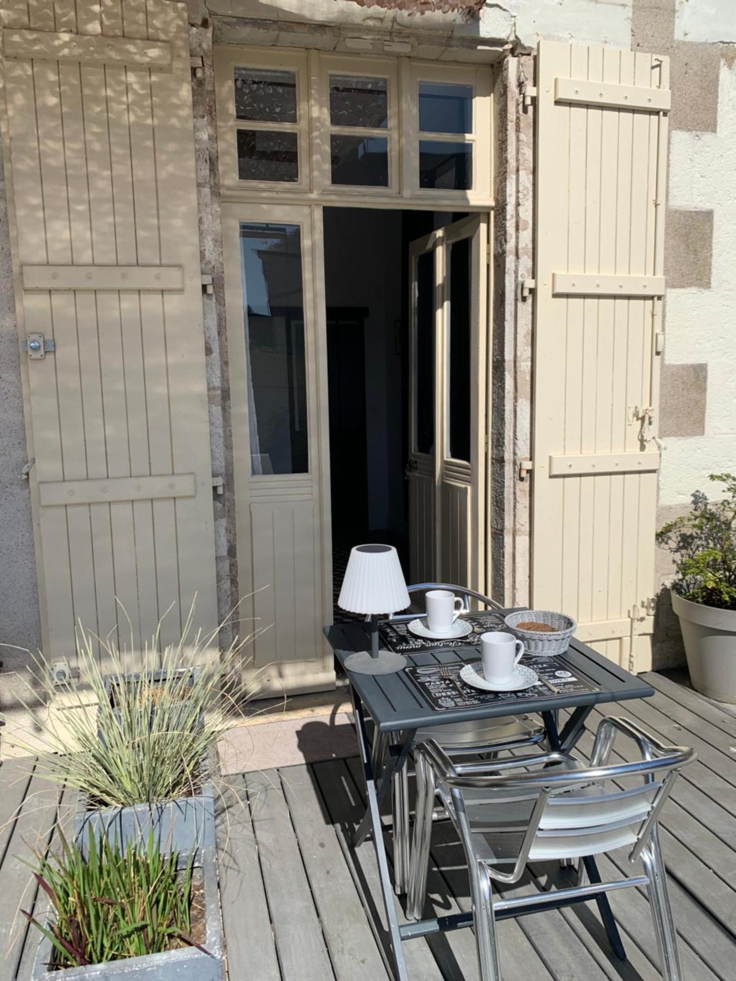 Chez Chris Hotel Cour-Cheverny Exterior photo